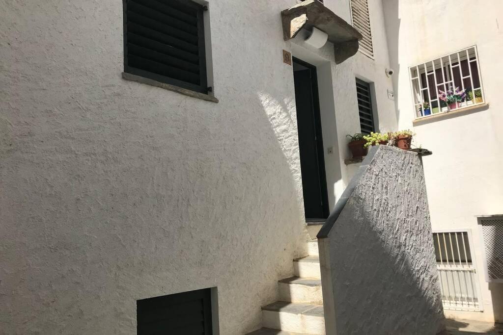 Roques - Casa En Primera Linea De Mar En Кадакес Екстериор снимка