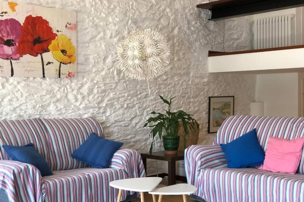Roques - Casa En Primera Linea De Mar En Кадакес Екстериор снимка